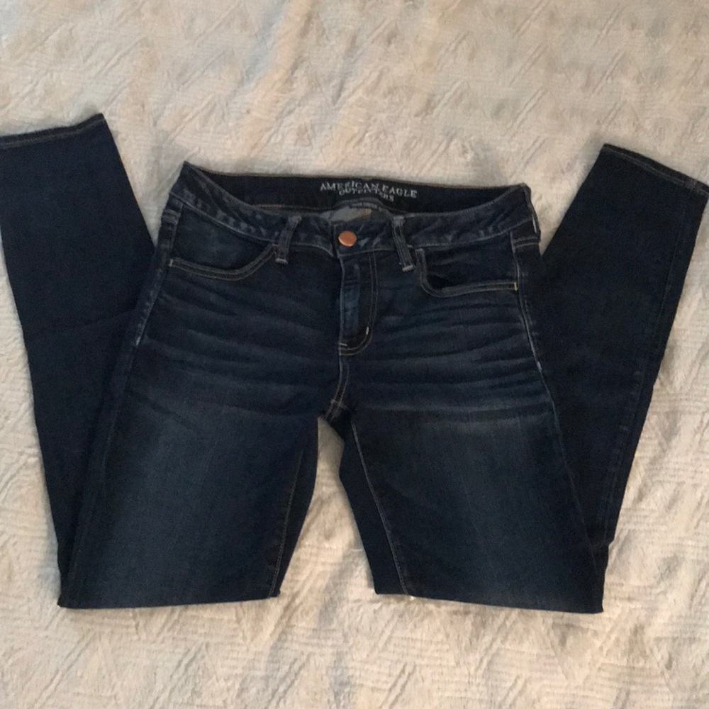 Dark wash American Eagle super low rise jegging